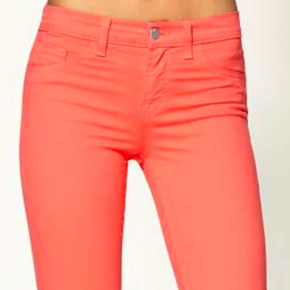 J Brand Twill Skinny Jeans in Coral (size 25)